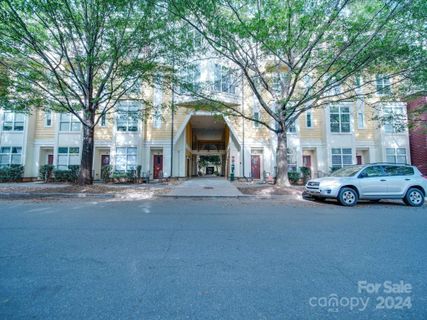 2125 Southend Drive 129 sold home in The Village of South End, Charlotte, NC