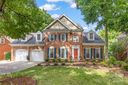 1300 Matthews Plantation Drive sold home in Matthews, SC