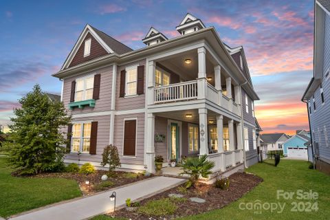 Previously sold for $705,000