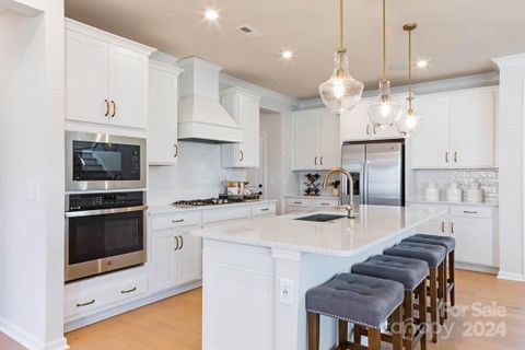 116 Hadley Court sold home in Eckley, Mooresville, NC
