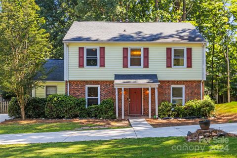 909 Riverwood Road
