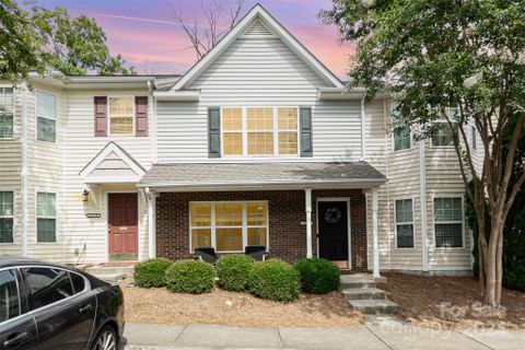 2563 Brackley Place