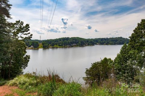 321 Rivercliff Drive 33