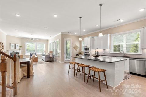 13015 Kornegy Drive