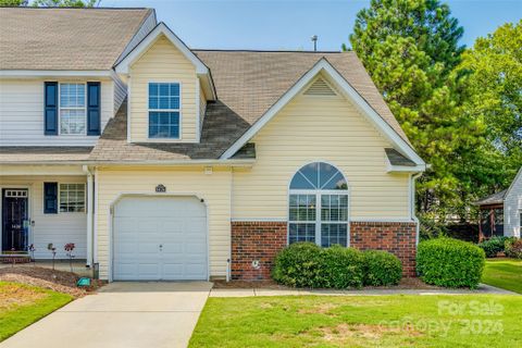 1424 Walnut Hill Drive