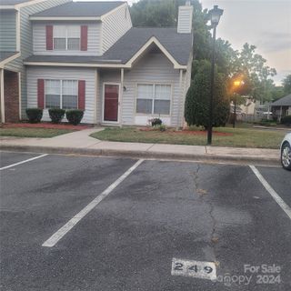 3841 Mosscroft Lane sold home in Heathrow on Harris, Charlotte, NC