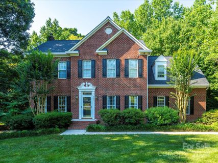 111 Montrose Drive