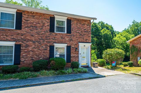 820 6th Street sold home in Briarbrook, Hickory, NC
