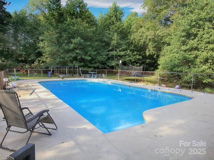 3119 Hickory Highway