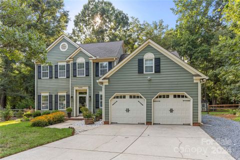 7344 Maitland Lane