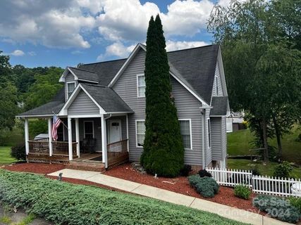 174 Canaan Drive sold home in Canaan Acres, Candler, NC