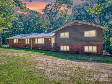 707 White Oaks Circle sold home in White Oaks, Monroe, NC