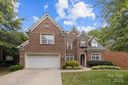 2309 River Oaks Drive sold home in Waxhaw, SC