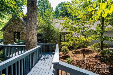 215 36th Avenue Circle sold home in Miller Estates, Hickory, NC