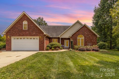 134 Stallion Lane sold home in Donsdale, Statesville, NC