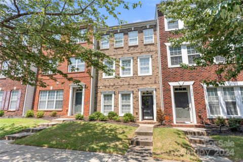 9908 Kings Parade Boulevard sold home in Townhomes at Ayrsley, Charlotte, NC