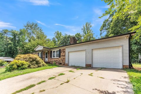 4701 Can Do Court sold home in Maplecrest, Gastonia, NC