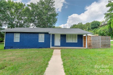 15 Penland Street sold home in Brookfield, Clyde, NC