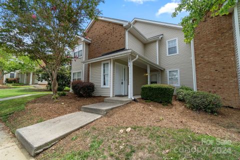 7825 Davinci Lane A sold home in Renaissance Gardens, Charlotte, NC