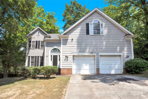 1215 Long Paw Lane sold home in Stoney Pointe, Charlotte, NC