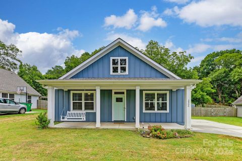 3906 Sofley Road sold home in Sugar Creek, Charlotte, NC