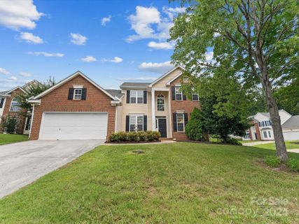 10215 Fairbourne Court