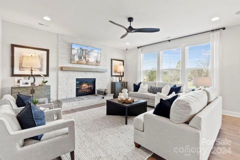 104 Goorawing Lane