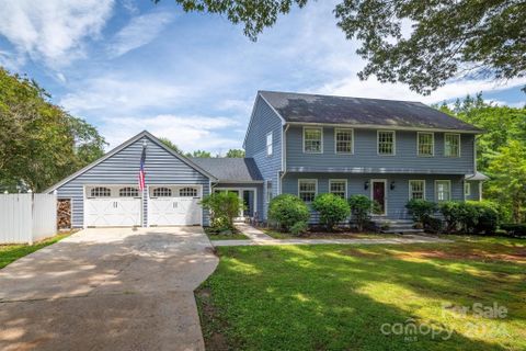 204 Castlegate Drive sold home in South Forest, Morganton, NC