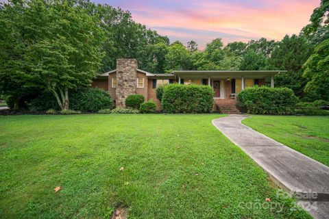 323 Random Drive sold home in Random Hills, New London, NC