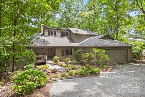 1 Heritage Court
