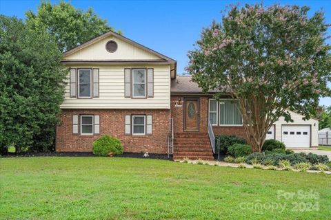 12113 Taragate Drive