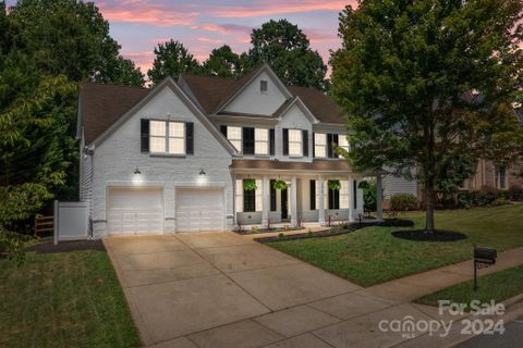 10129 Squires Way sold home in Weatherstone Manor, Cornelius, NC