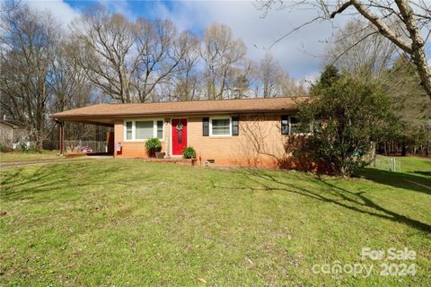 2402 Maplewood Drive sold home in Fallscrest, Gastonia, NC