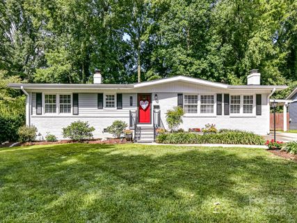 1021 Dresden Drive