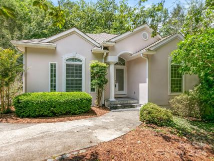307 Shadecrest Lane sold home in Mills Pointe, Mills River, NC