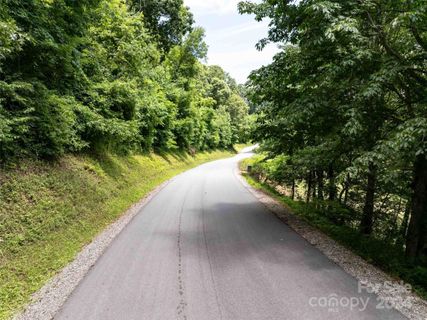 39 Sleepy Hollow Drive active home in Avalon, Waynesville, NC