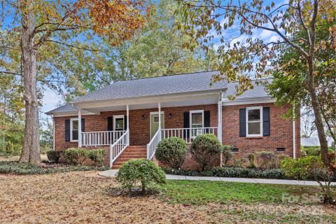 7610 Surry Lane sold home in Country Hills, Indian Trail, NC