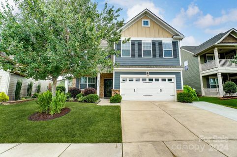 5017 Fenwick Court