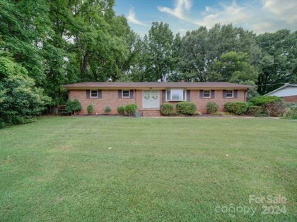 5109 Markay Street sold home in Elburta Downs, Matthews, NC
