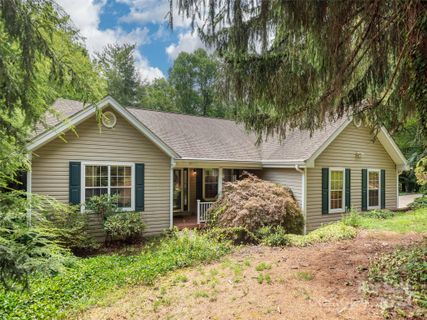 2832 Middleton Vista sold home in Middleton Place, Hendersonville, NC