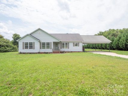 713 Sagrada Drive sold home in Fairwood, York, SC