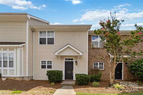 11439 Savannah Creek Drive