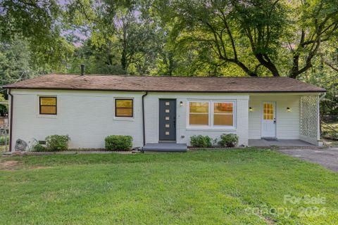 3006 Fallswood Drive sold home in Fleetwood Acres, Gastonia, NC