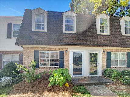 5807 Hunting Ridge Lane E sold home in Hunting Ridge, Charlotte, NC