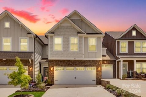 938 Canopy Falls Lane sold home in Colony at Handsmill, York, SC