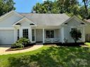258 Indian Paint Brush Drive sold home in Mooresville, SC