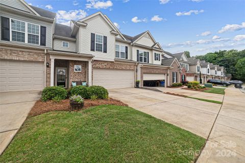 6534 Portland Rose Lane