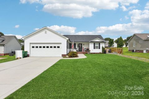 1220 Grace Court sold home in Victoria Place, Oakboro, NC