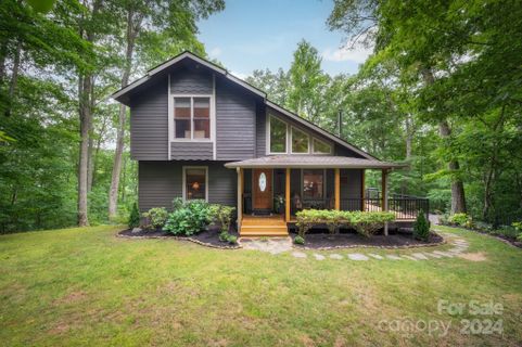 1976 Moonshine Mountain Road sold home in Moonshine Mountain, Burnsville, NC