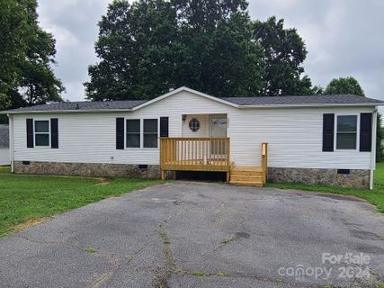 2470 Albany Drive 18 sold home in Springdale, Newton, NC